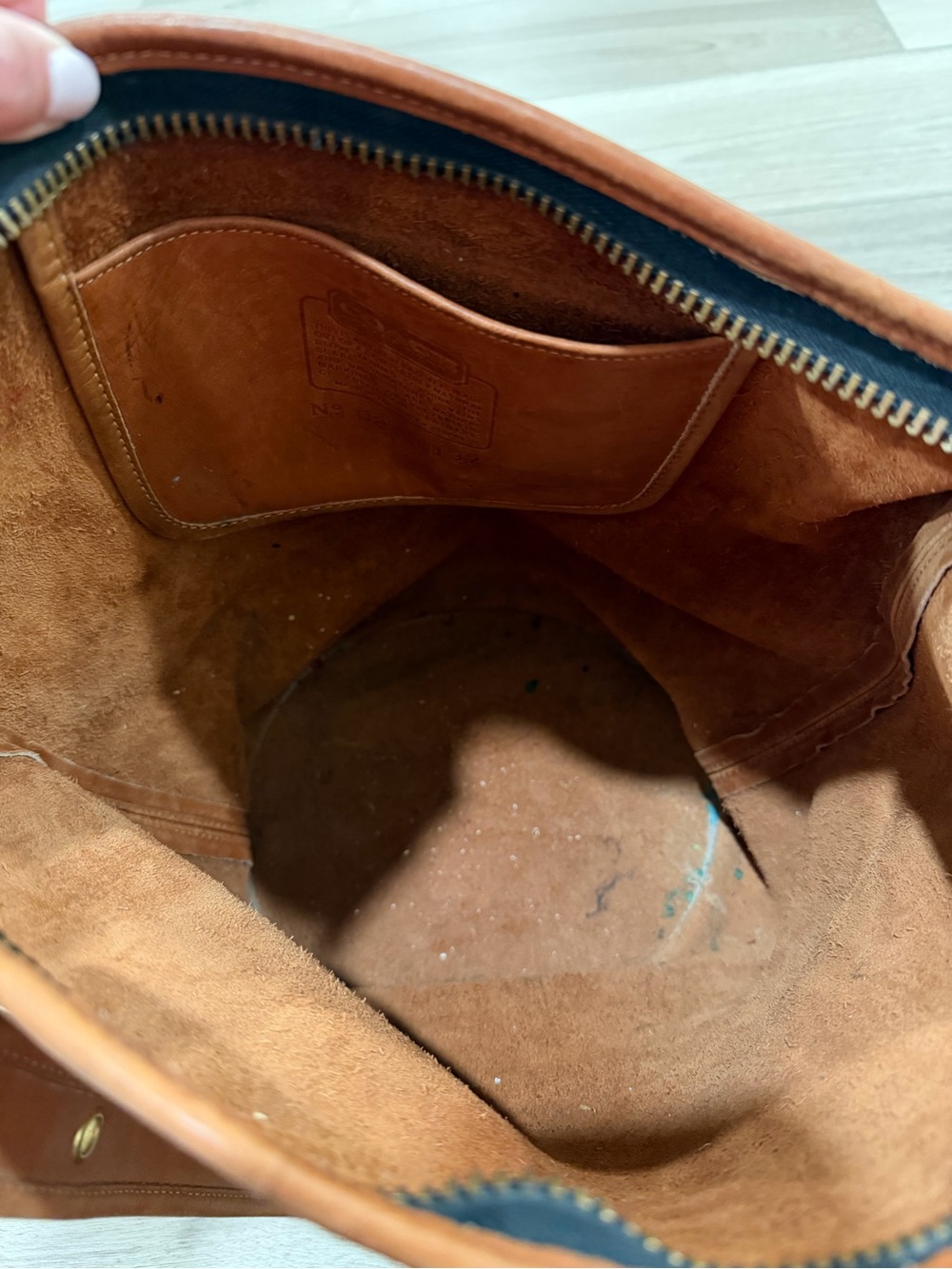 Vintage Coach Duffle Sac Bucket Bag British Tan Leather Made in USA 9085 TLC - Picture 3 of 11